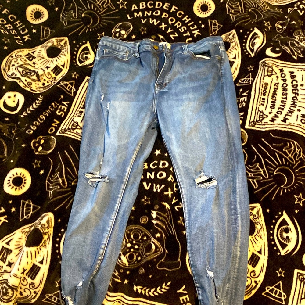 Young Adult Plus Size Ripped Jeans